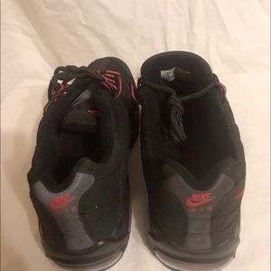 Nike air max 95 black and red